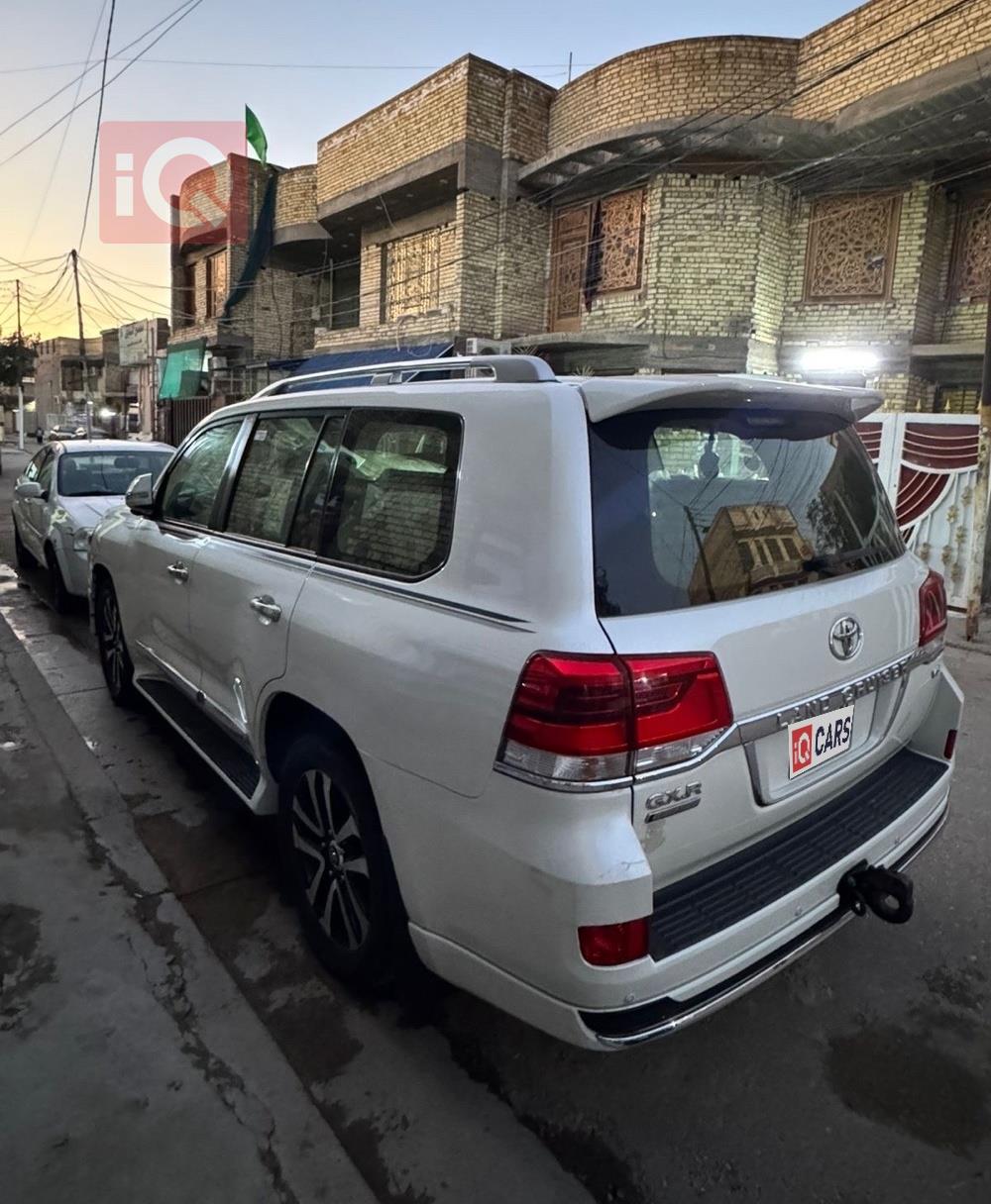 تويوتا لاندكروزر